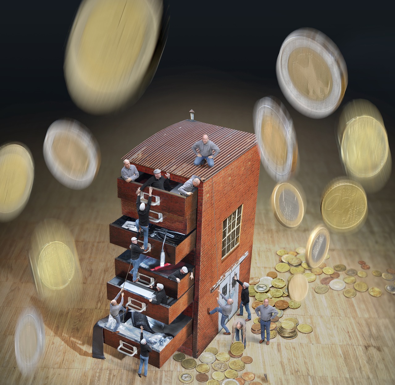 work, money, chaos-1578830.jpg